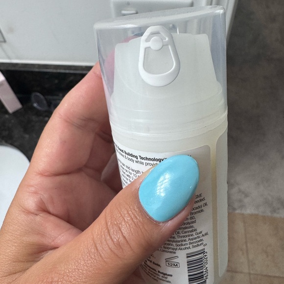 OLAPLEX No. 8 Bond Intense Moisture Mask - White - Picture 2 of 2